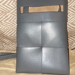 Bottega veneta leather cassette crossbody bag